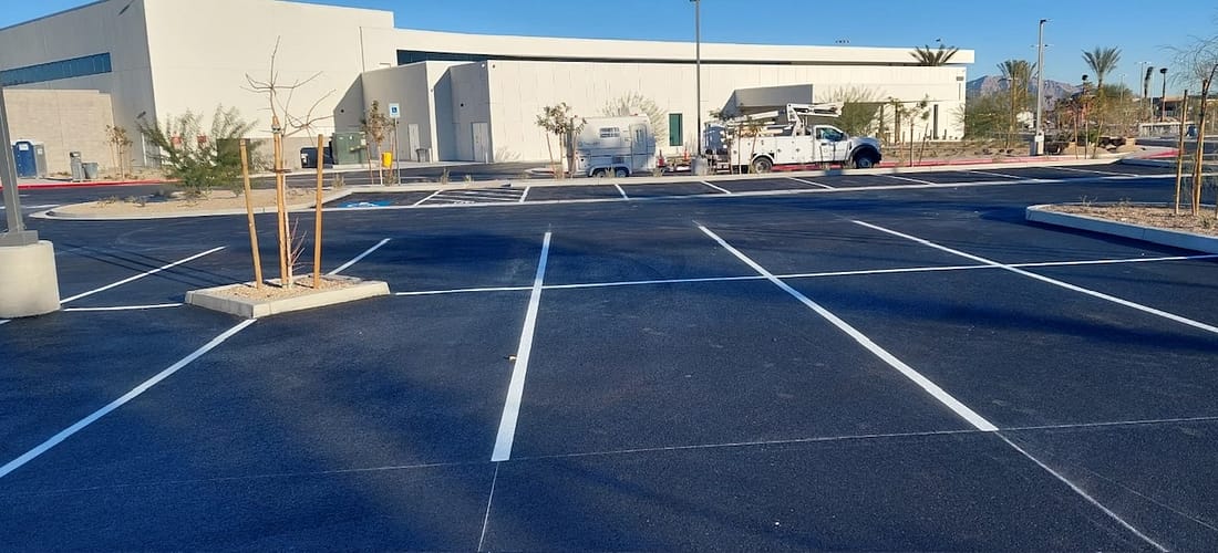What Are The Best Conditions For Parking Lot Sealcoating Contractors In Colder Weather